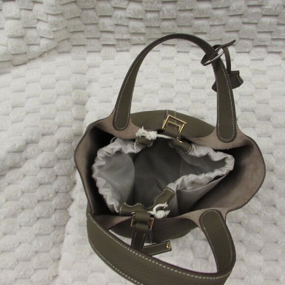Women's Cowhide Bucket Bag, Fashionable Solid Color Taupe Handbag - Picture 11 of 14